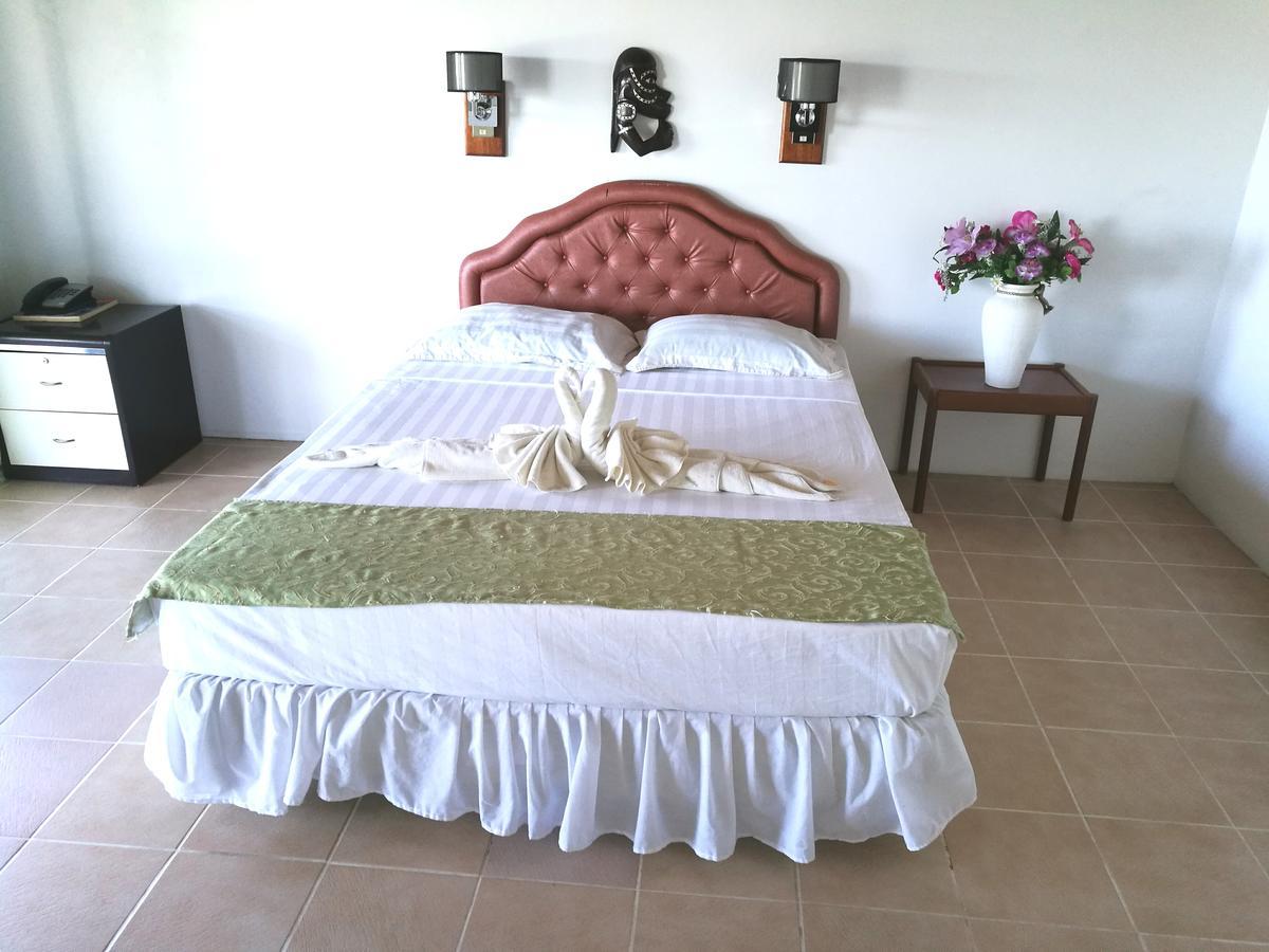 Honiara Hotel Kültér fotó