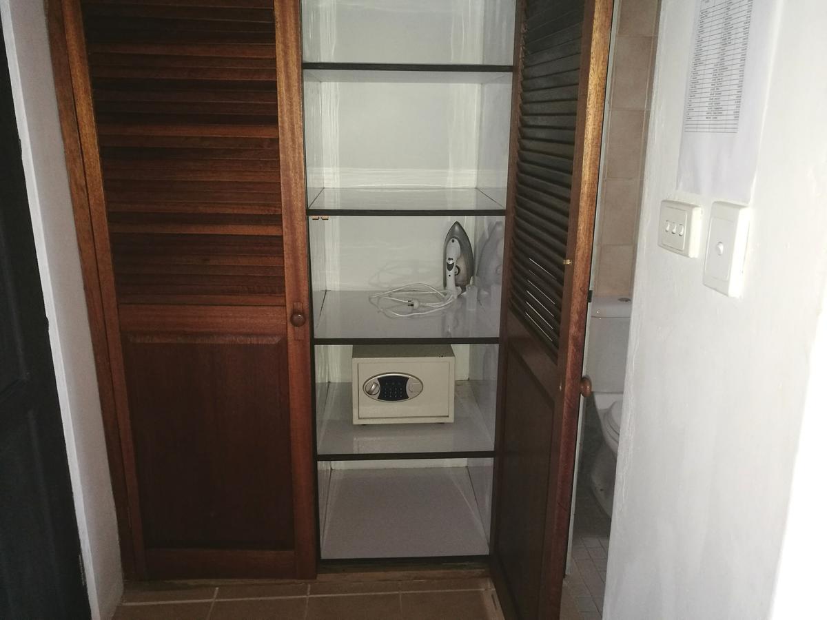 Honiara Hotel Kültér fotó
